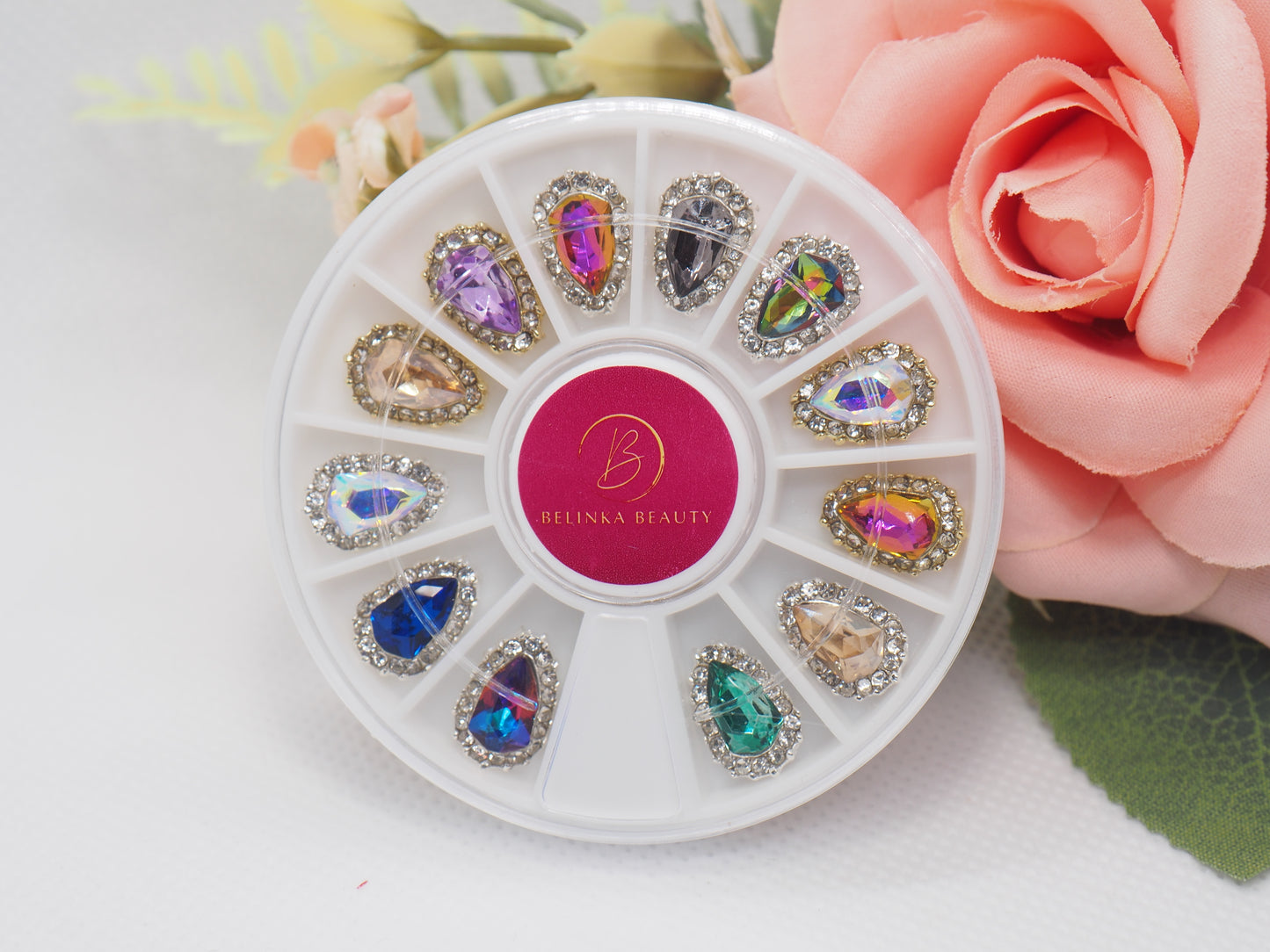 Karussell mit Nagelschmuck - 1